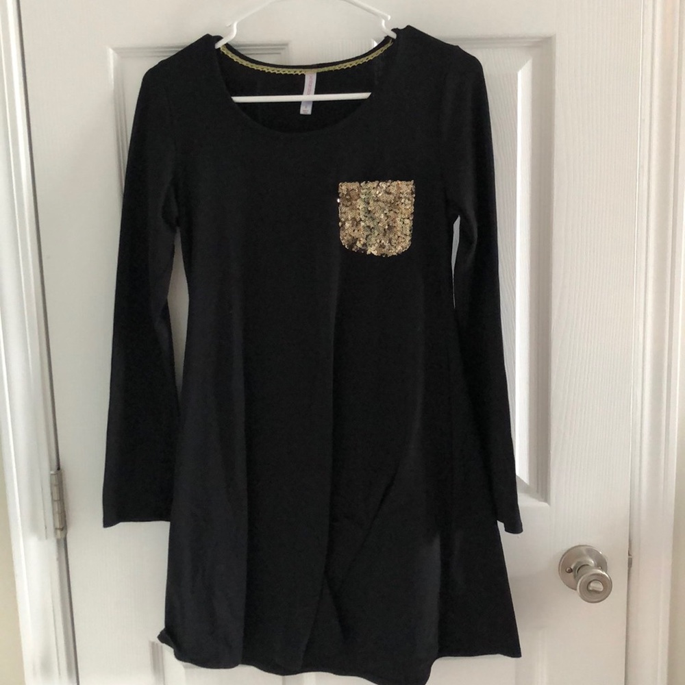 Black dress with Gold pocket